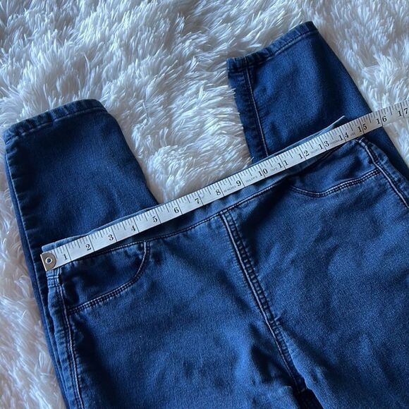 Slim Fit Skinny Midrise Lightweight Denim Jeggings - Picture 4 of 12